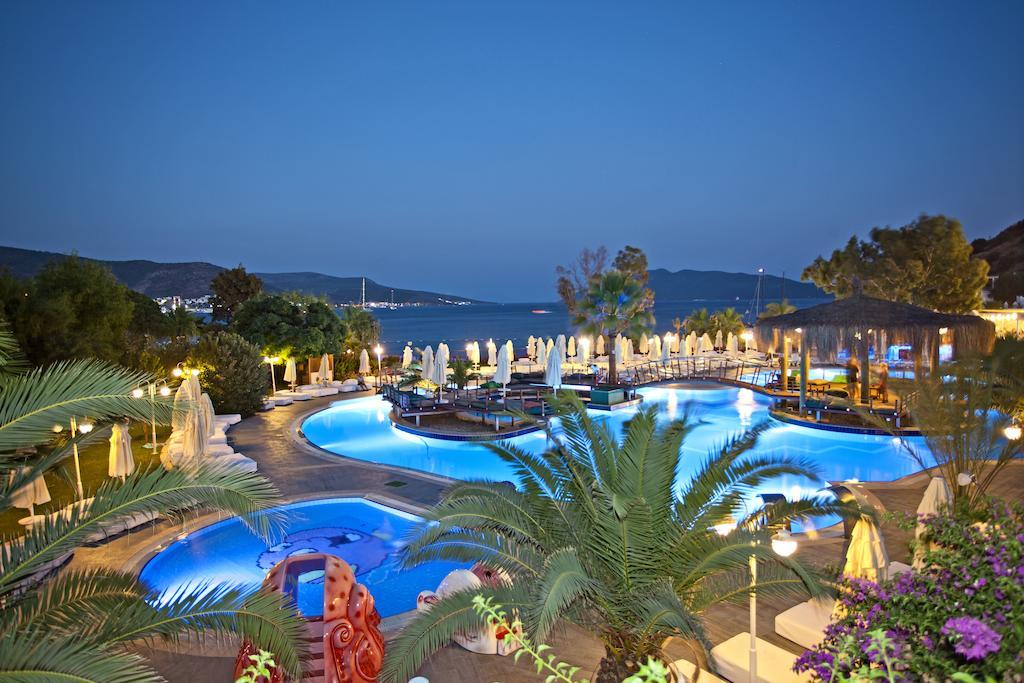 Salmakis Resort & Spa Bodrum Exterior foto